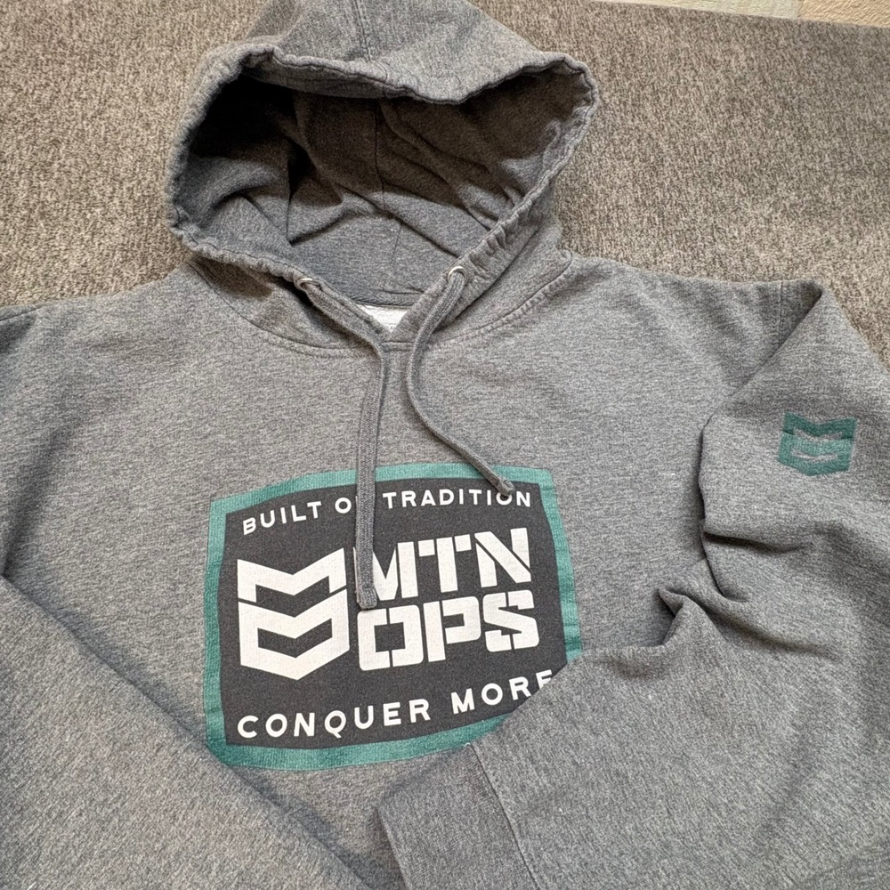MTN OPS Conquer More Hoodie Mens XL Independent Trading Co Graphic Sweatshirt